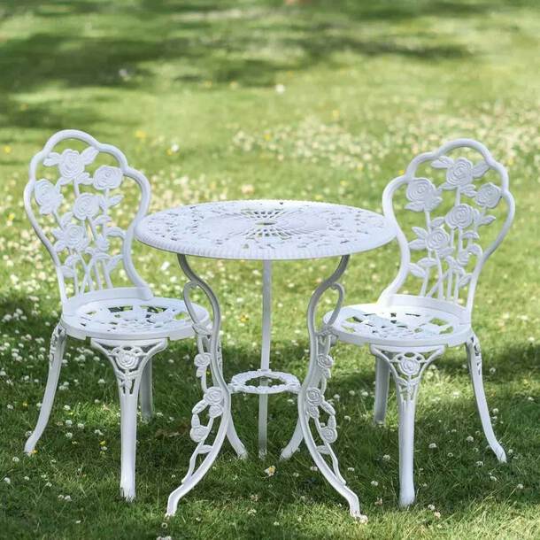 Easylife 3 Piece Rose Bistro Set With Cover in White